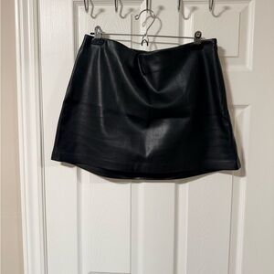 Abercrombie & Fitch Black Mini Skort